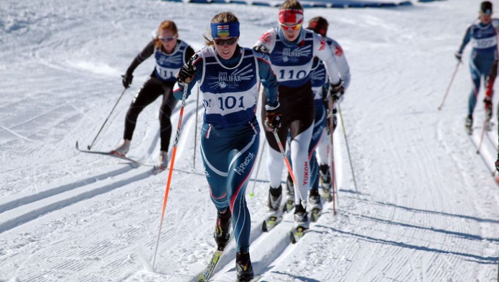 women racing